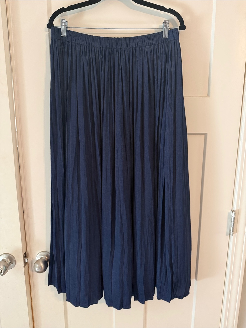 Philosophy Navy Pleated Maxi Skirt with Elastic Waist